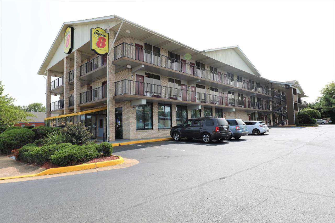 Super 8 By Wyndham Manassas Hotel Exterior foto