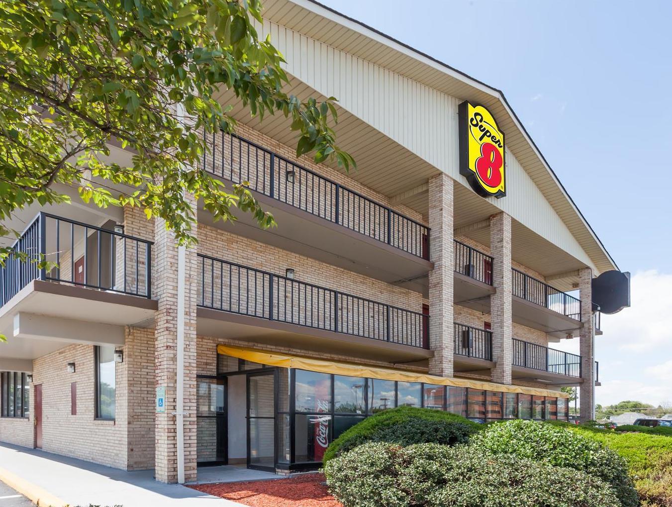 Super 8 By Wyndham Manassas Hotel Exterior foto